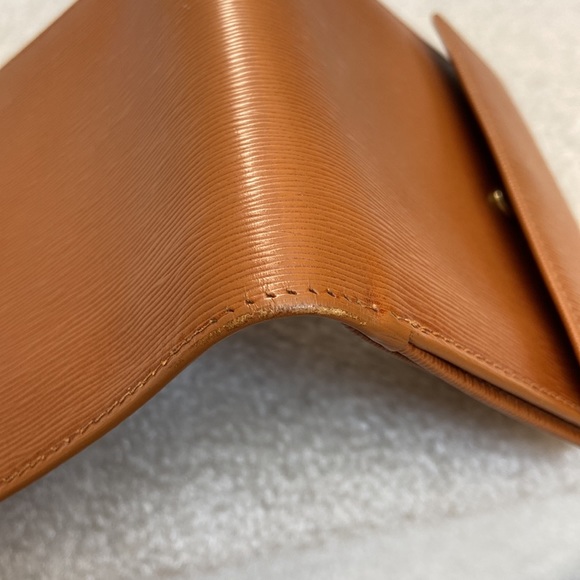 authentic vintage chloe epi leather bifold wallet - Picture 10 of 16